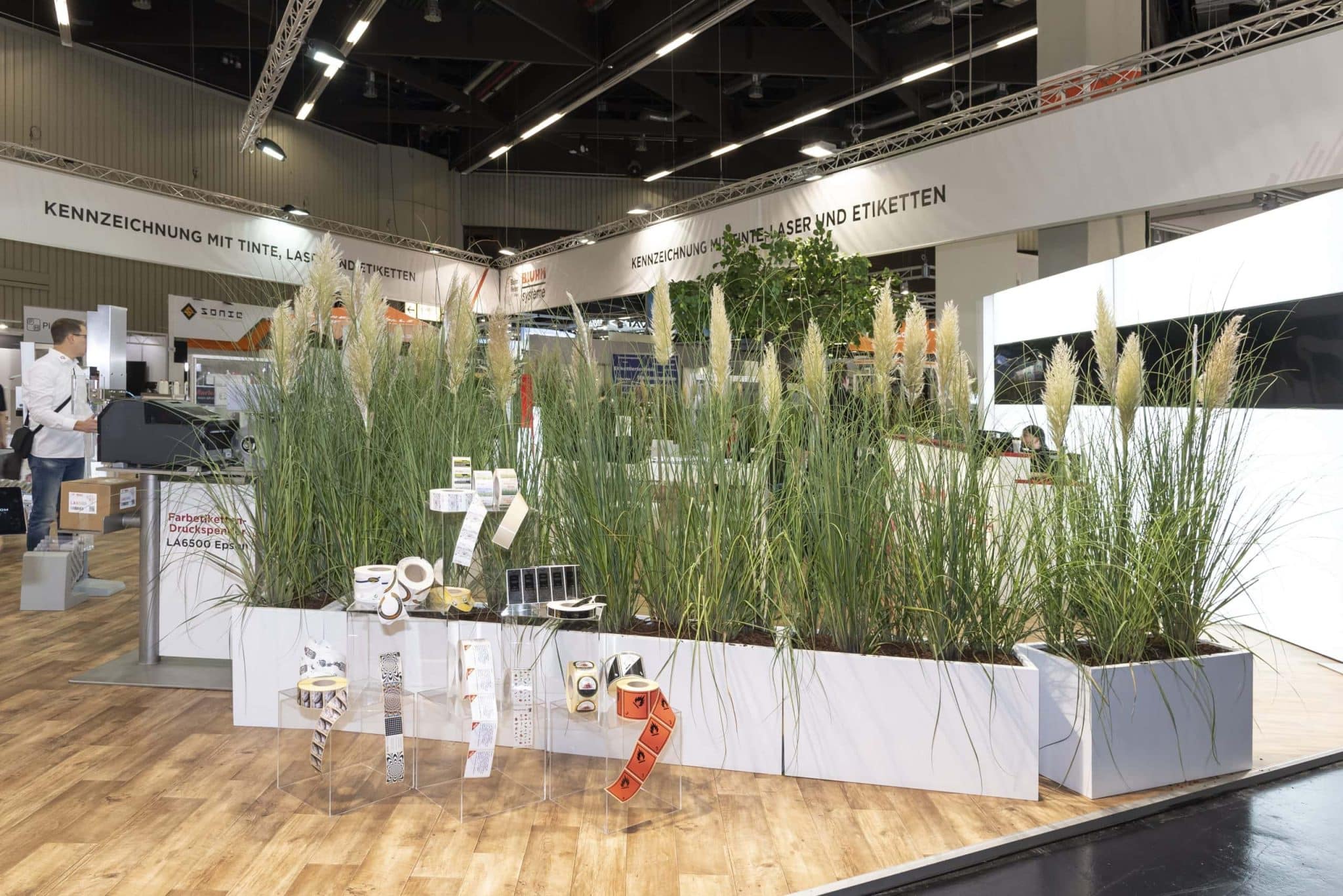 Messebau Nürnberg – Bluhm Systeme zeigt Drucker, Etiketten und Laserkennzeichnung auf der Biofach.