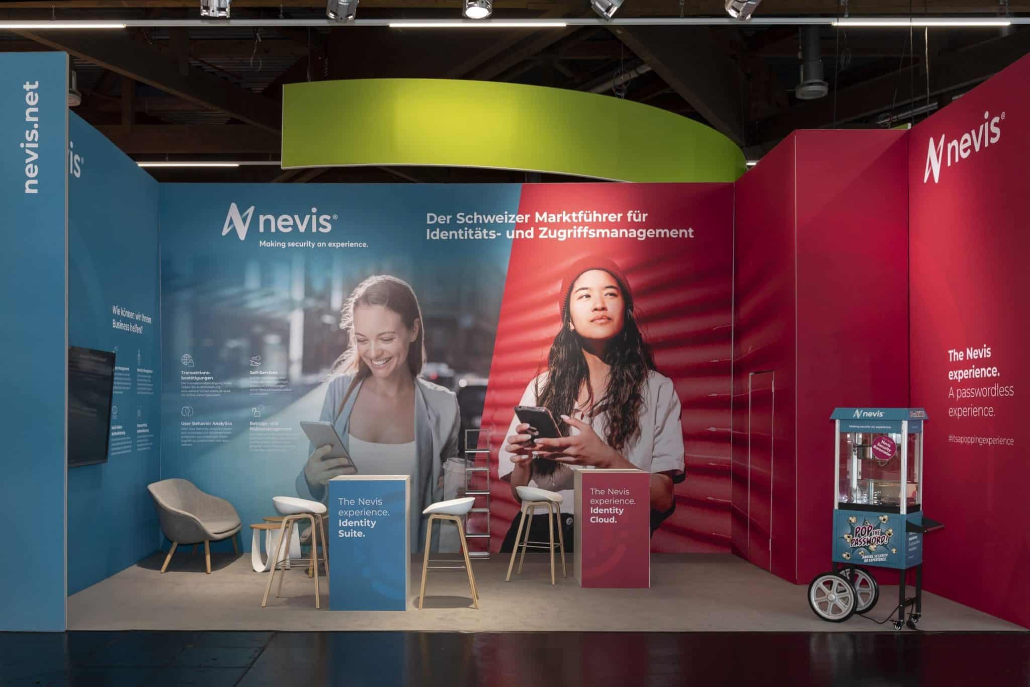 Detailreiche Nevis Security Produktpräsentation auf Messebau it-sa Nürnberg