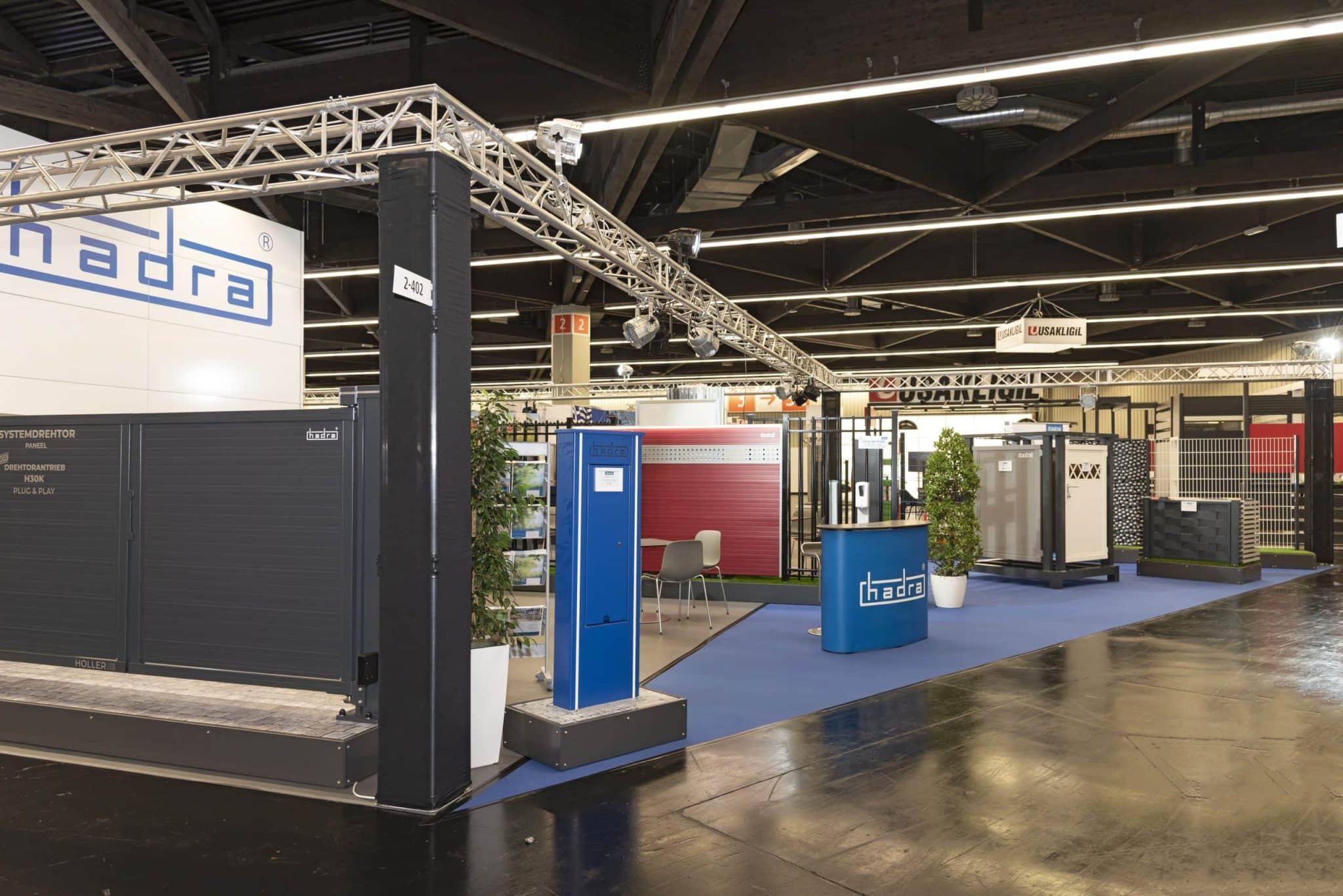 Messebau Nürnberg für Hadra – Stand mit Toranlagen und Zäunen auf der Perimeter Protection 2023