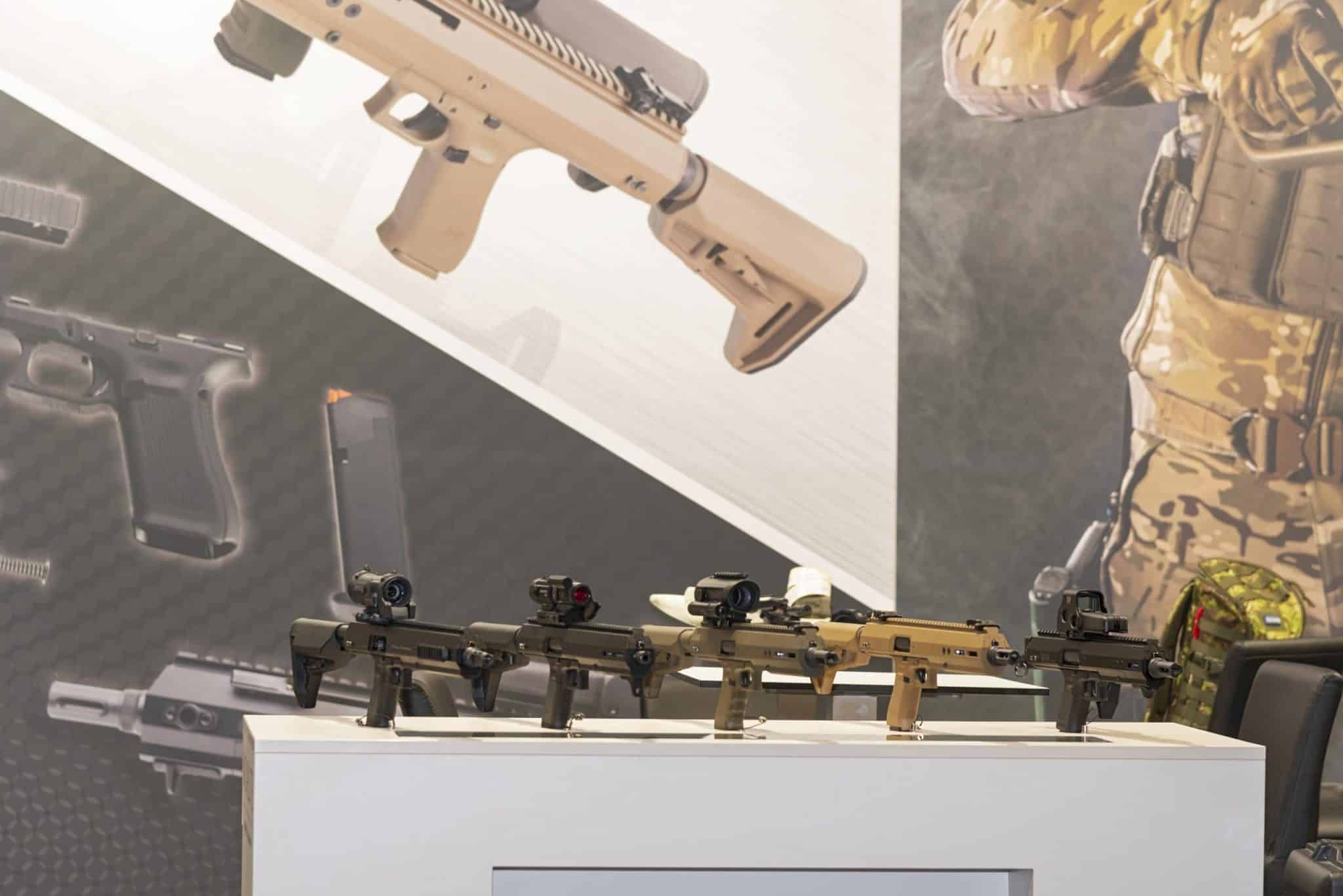 Effektvolle Produktpräsentation auf dem Messestand für auf der IWA OutdoorClassics für Messebau Nürnberg