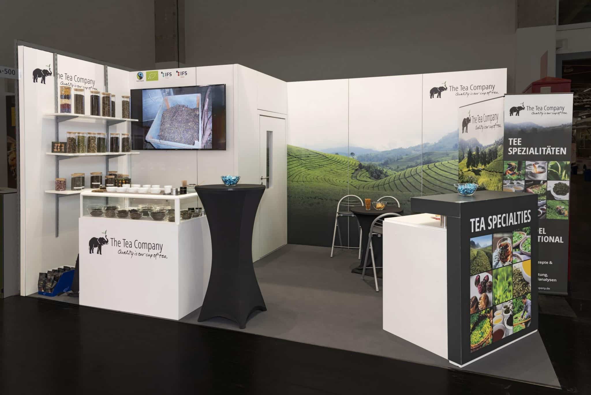 Messestand von The Tea Company auf der BioFach Nürnberg mit Teespezialitäten – Messebau Nürnberg